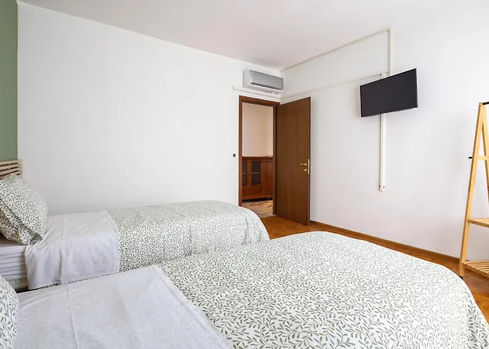 Vendégház Casa Genny *